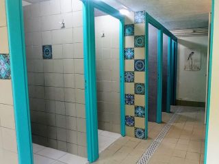 Camping La Romiguiere : Sanitaires 2